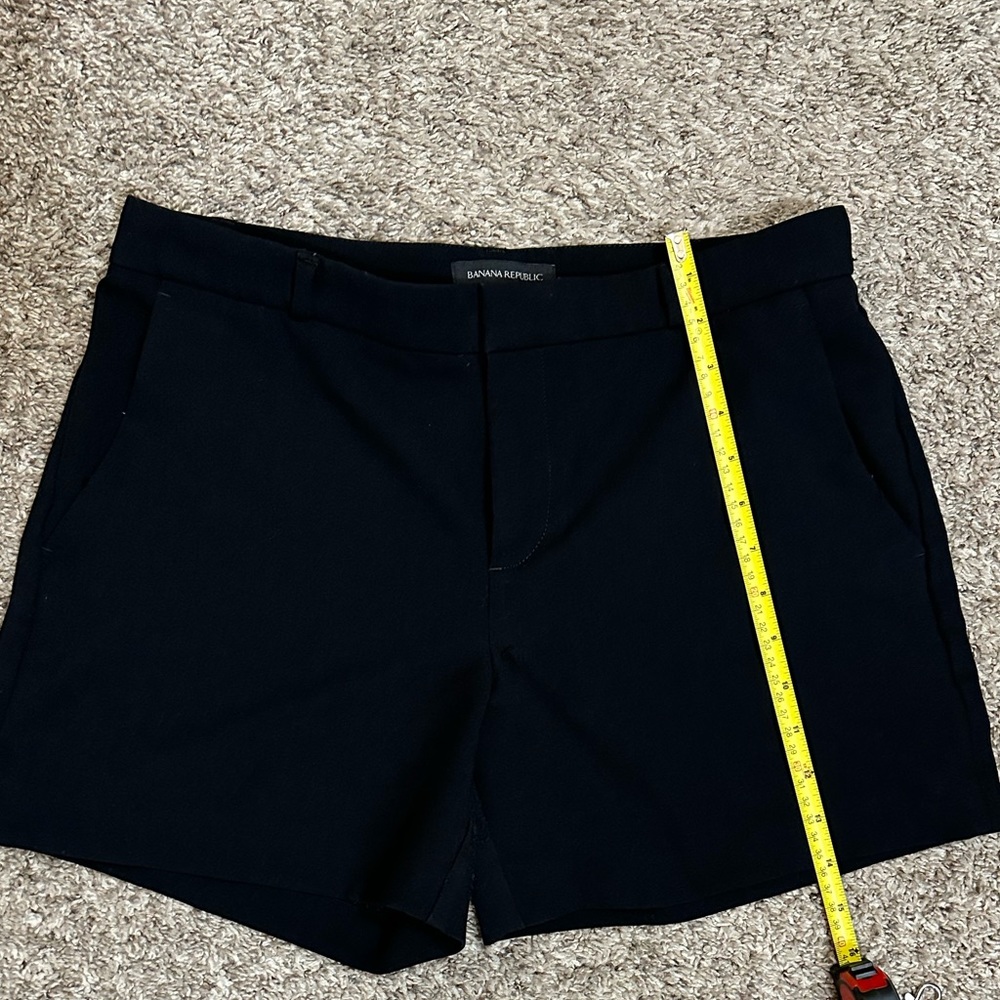 Banana Republic Clasp Front Black Chino Shorts Size 6